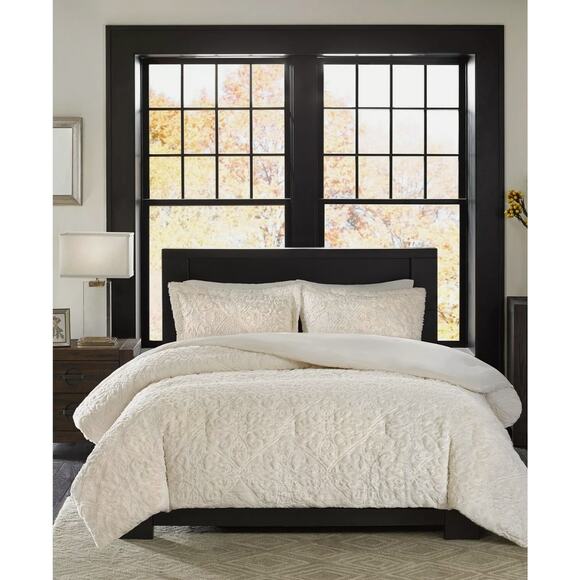 MADISON PARK BISMARCK KING COMFORTER SET PLUSH Faux Fur Bedspread and Shams - Picture 1 of 10